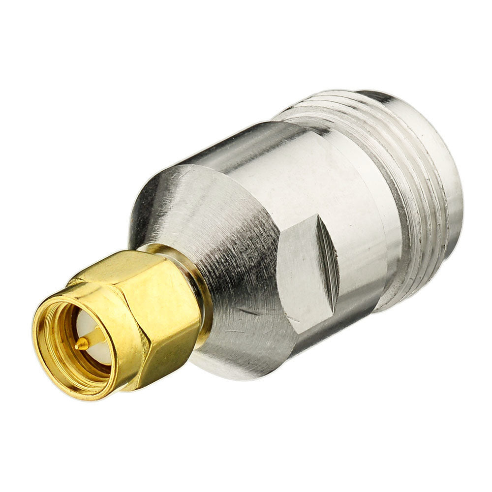Adaptador SMA macho a N hembra. Vista 2 del producto; las piezas repetidas muestran diferentes ángulos.