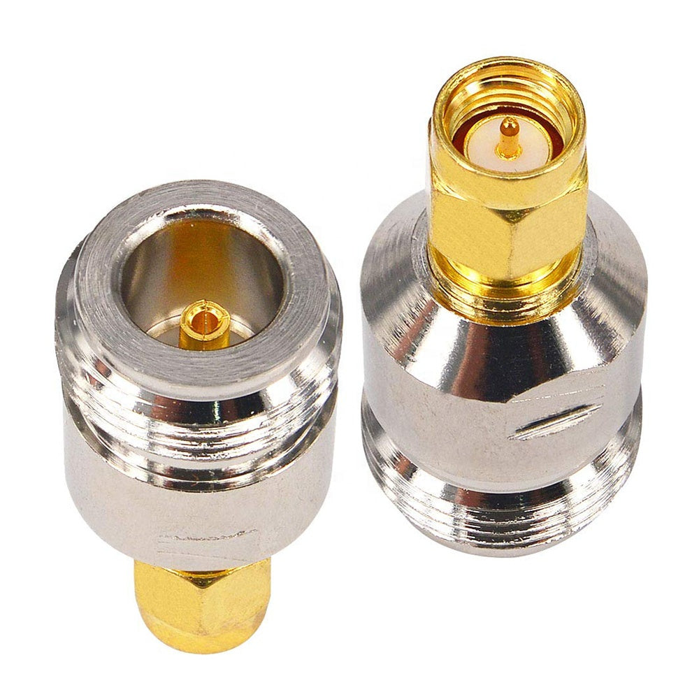 Adaptador SMA macho a N hembra. Vista 5 del producto; las piezas repetidas muestran diferentes ángulos.